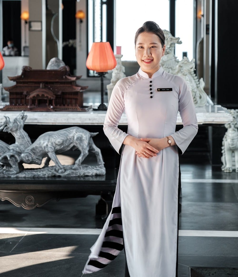 Dong phuc Khach san 30