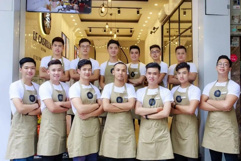 Dong phuc Quan cafe1 3