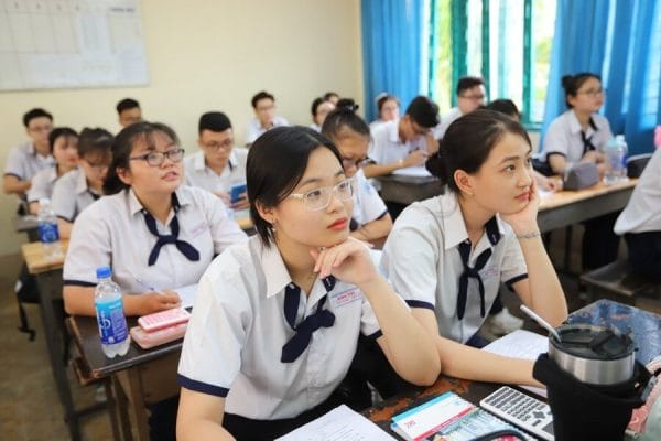 Dong phuc hoc sinh 30 2