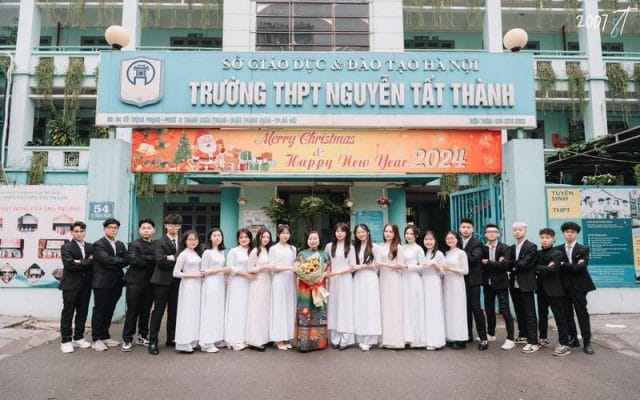 Dong phuc hoc sinh 50 1